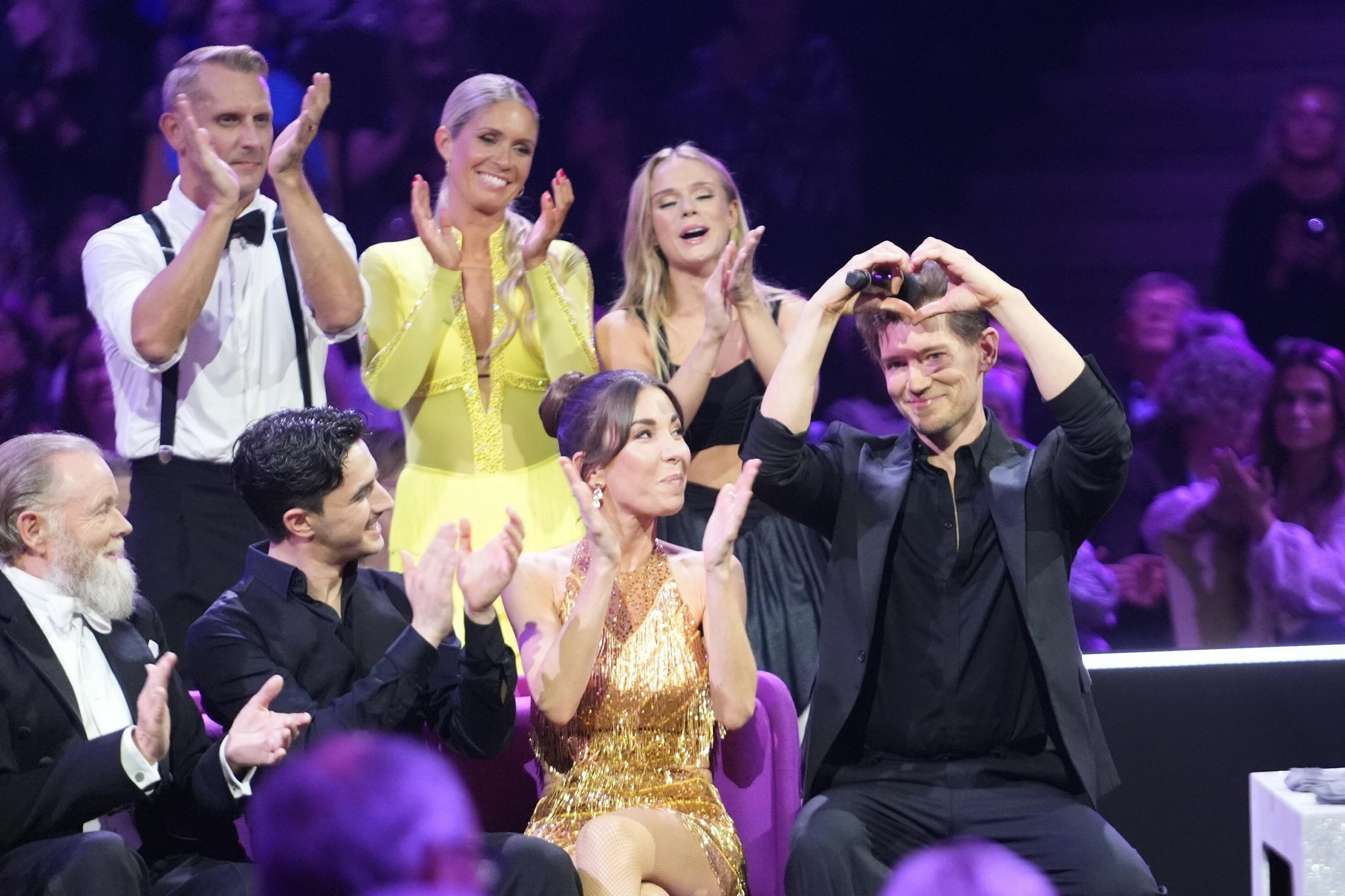 Morten Kjeldgaard sendte kærlighed til Forum Horsens og seerne.