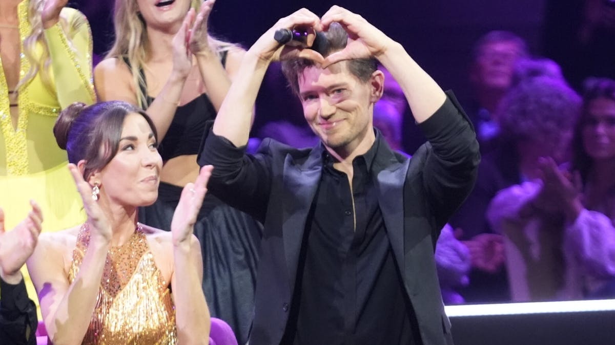 Da både publikum og green room rejste sig, fik Morten Kjeldgaard det farvel han blev frarøvet