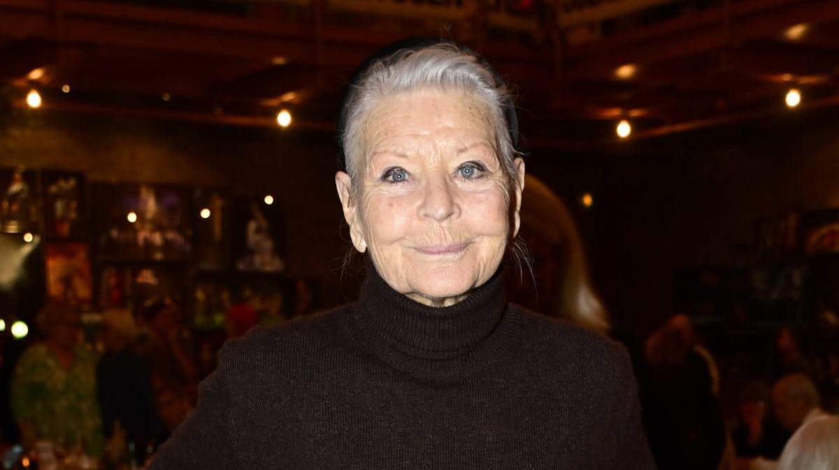 Lone Hertz til julestue hos Skuespillerforeningen af 1879.