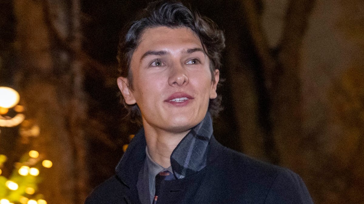 Grev Nikolai springer ud som skuespiller.