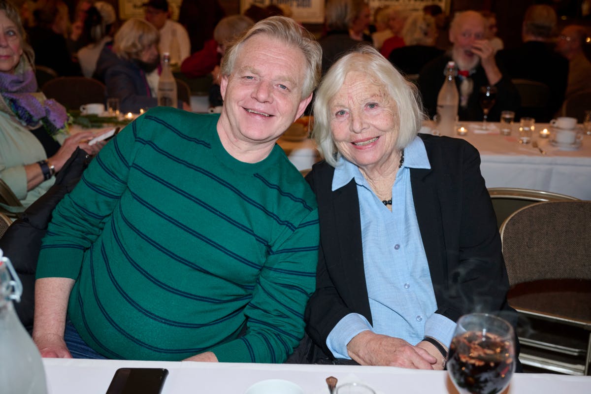 Helle Hertz nød en skøn eftermiddag med sønnen Anders Peter Bro.