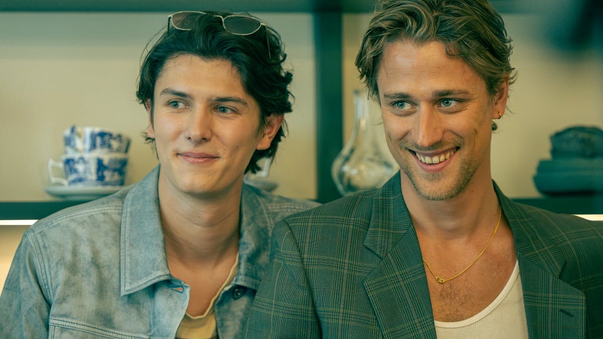 Grev Nikolai skal spille Søren Gregorius, der er halvbror til Patrik Gregorius, som spilles af Christian Fandango. 