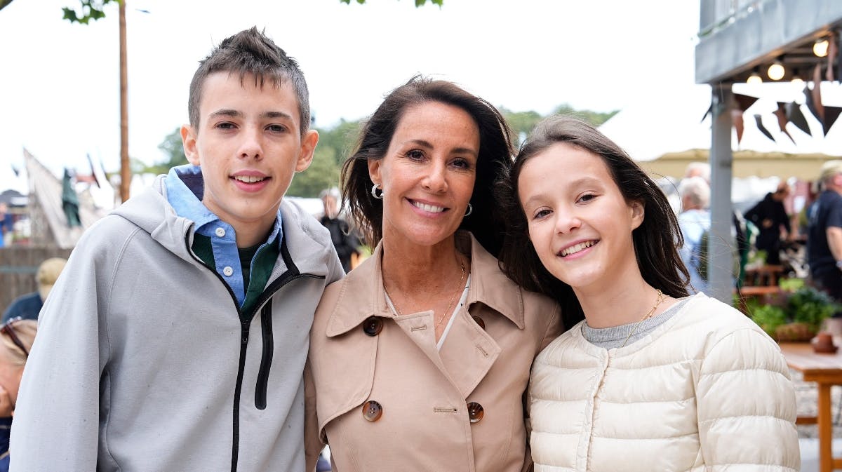 Prinsesse Marie med børnene grev Henrik og komtesse Athena.