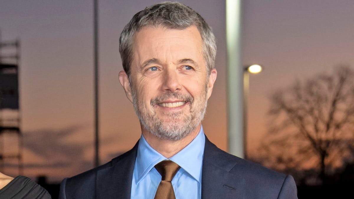 Kong Frederik har i forbindelse med tronskiftet nu fået sit portræt på Nationalbankens nye mønter. 