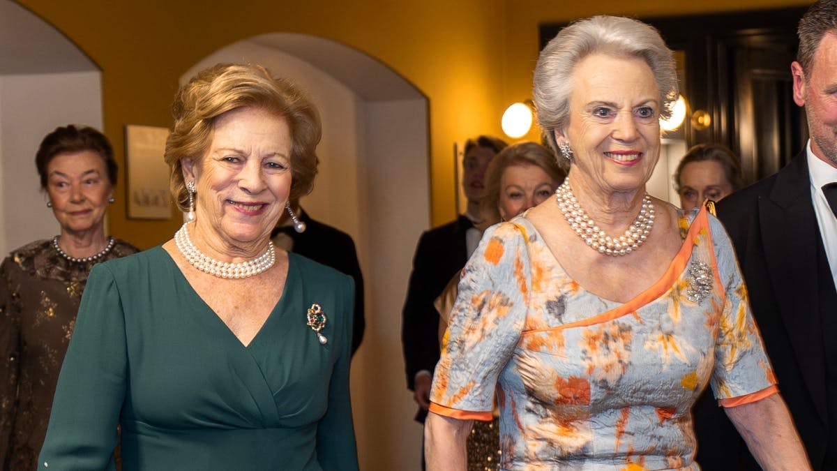 Dronning Anne-Marie og prinsesse Benedikte har begge hygget sig til Heartland festival på Egeskov Slot.&nbsp;