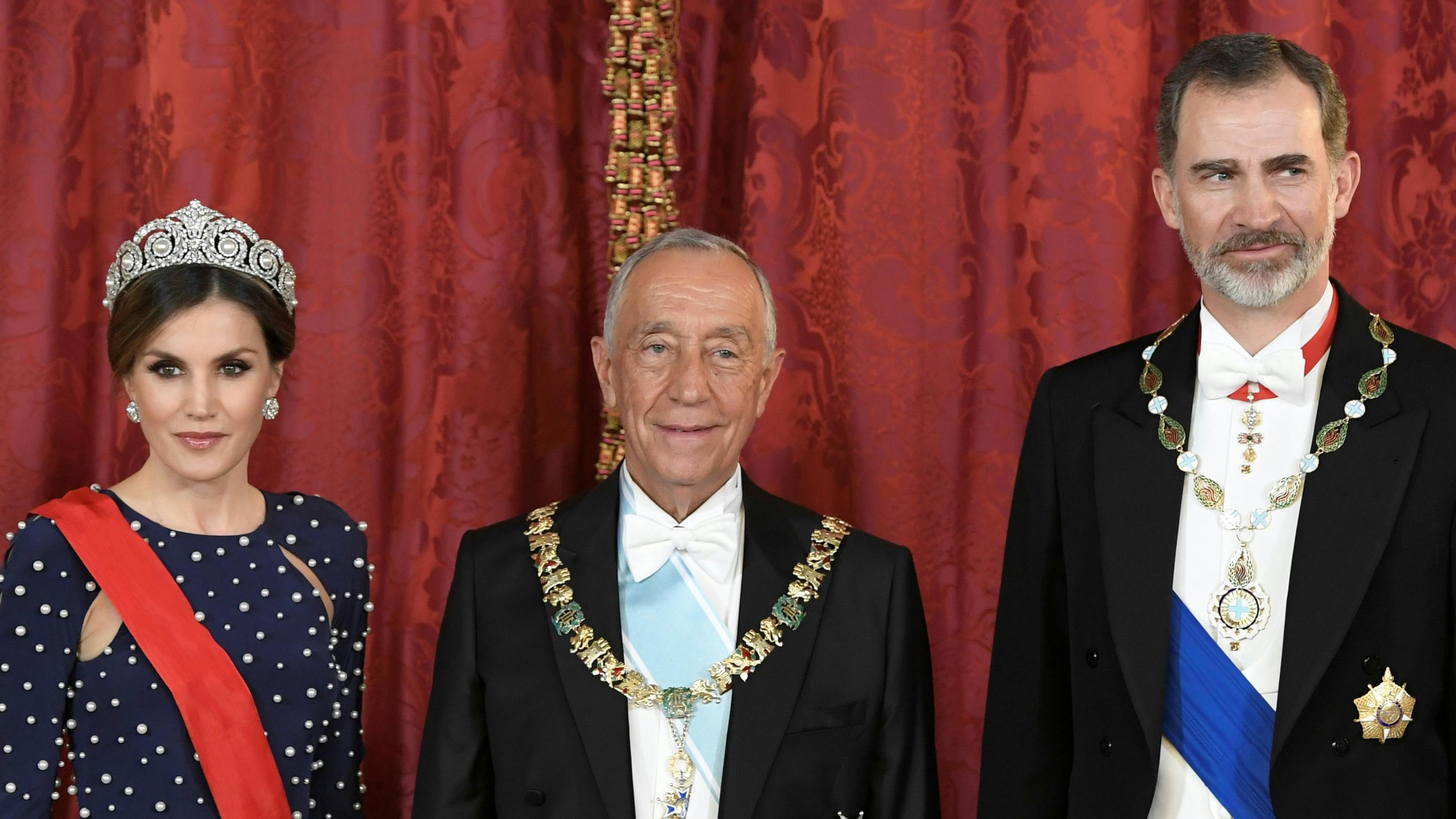 Dronning Felipe, præsident Marcelo Rebelo de Sousa og konge Felipe under statsbesøg tilbage i 2018.