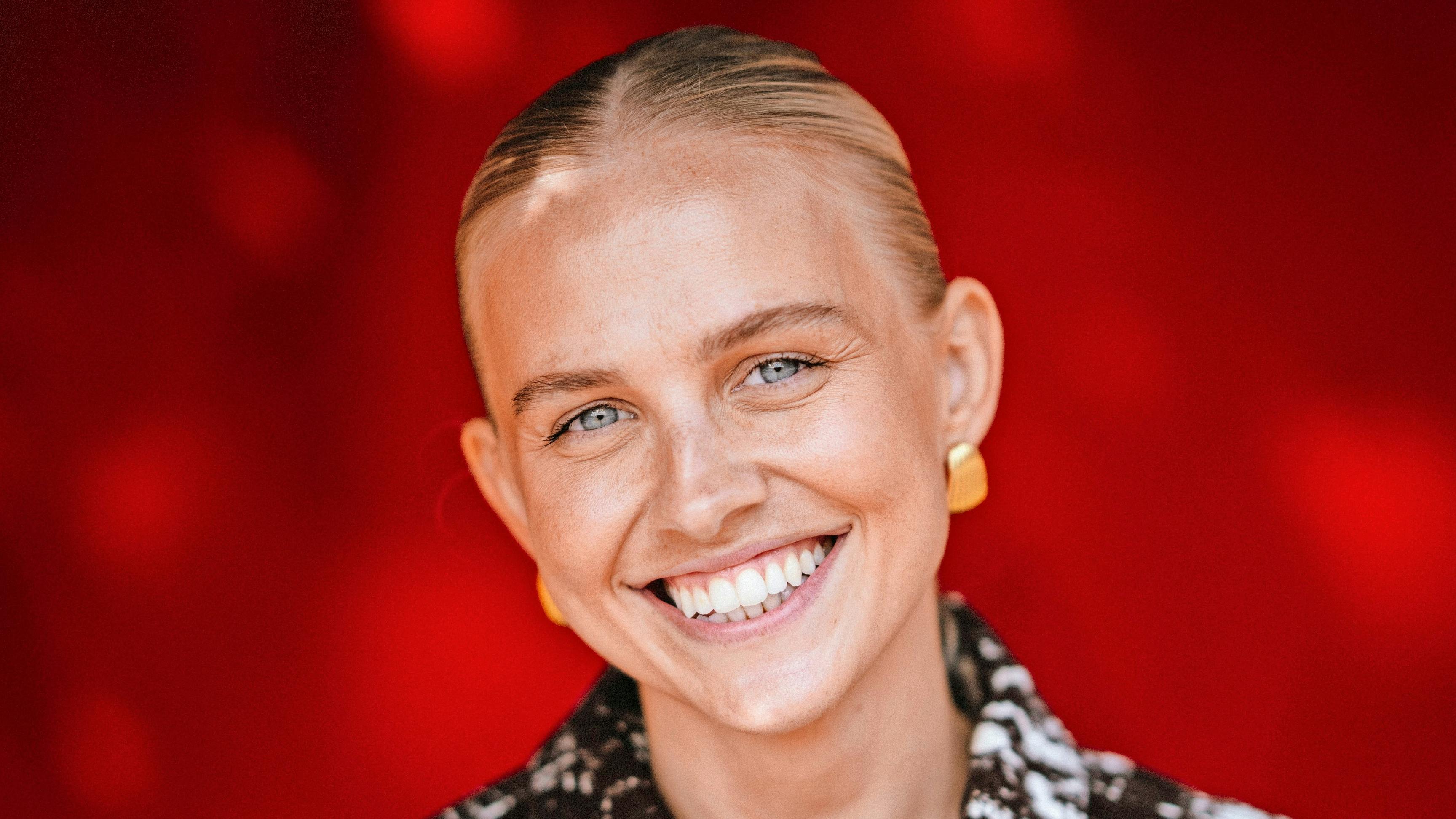 Sofie Martinusen afløste i år Lene Beier som vært på "Landmand søger kærlighed". 