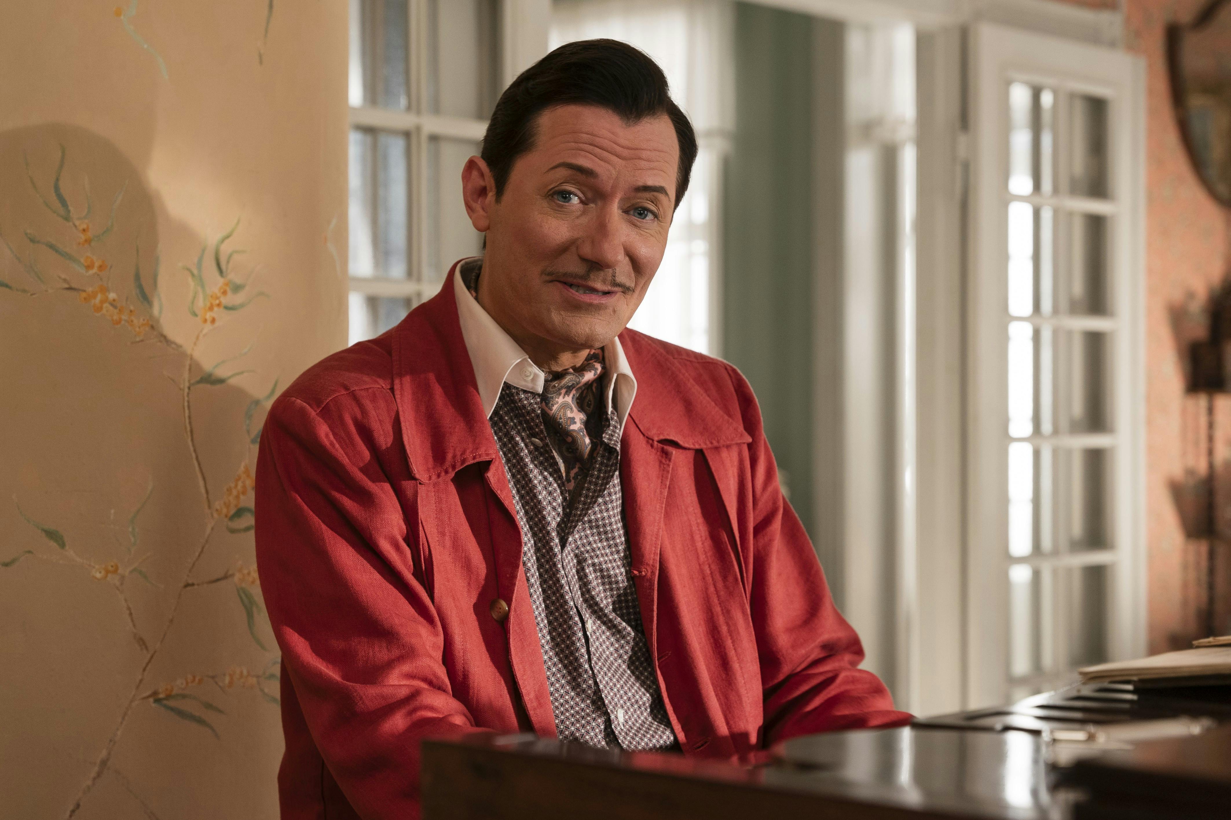 Jens Jacob Tychsen har taget seerne med storm i rollen som hr. Weyse i "Badehotellet". 