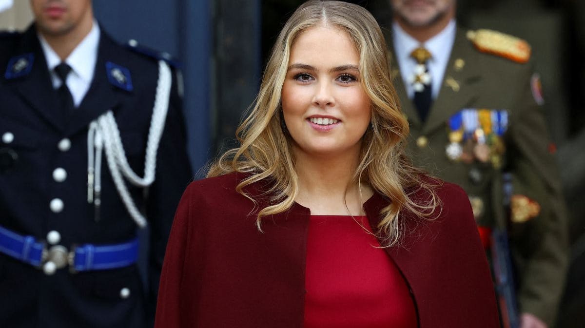 Prinsesse Amalia blev 22 år søndag den 8. december 2025. Hun er ældste datter af Hollands kong Willem-Alexander og dronning Maxima og dermed tronfølger.