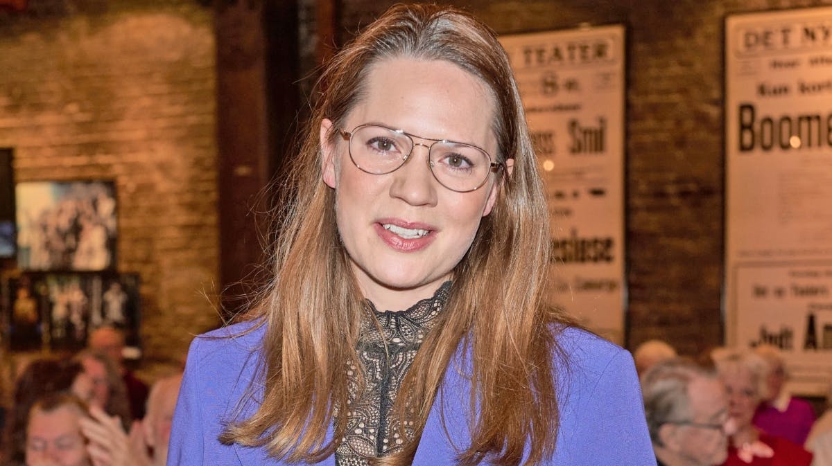 Amalie Dollerup er alene med sønnen August