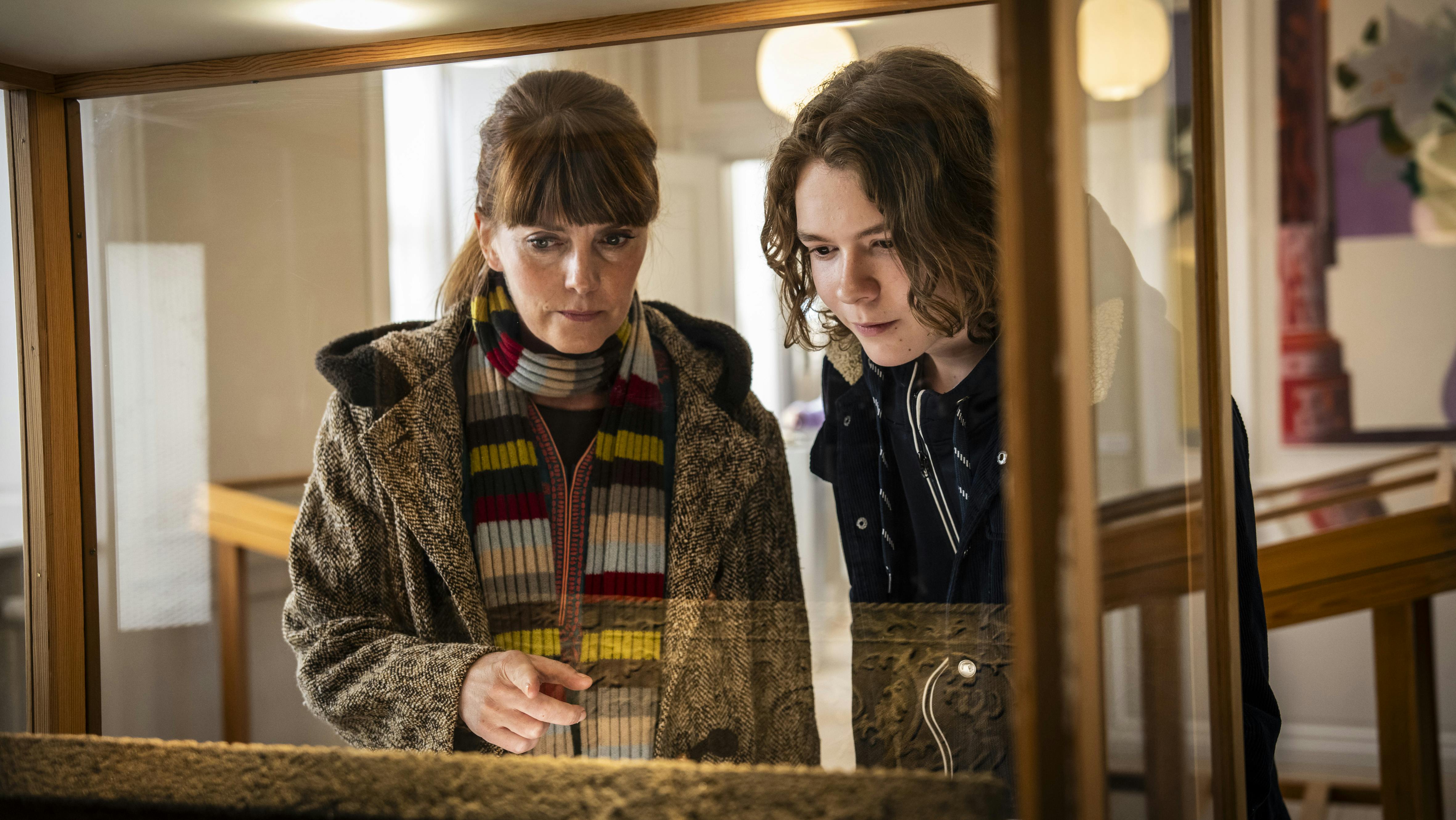 Mosteren Karoline har hjulpet Valde en smule, men ellers har vi ikke set meget til hende.