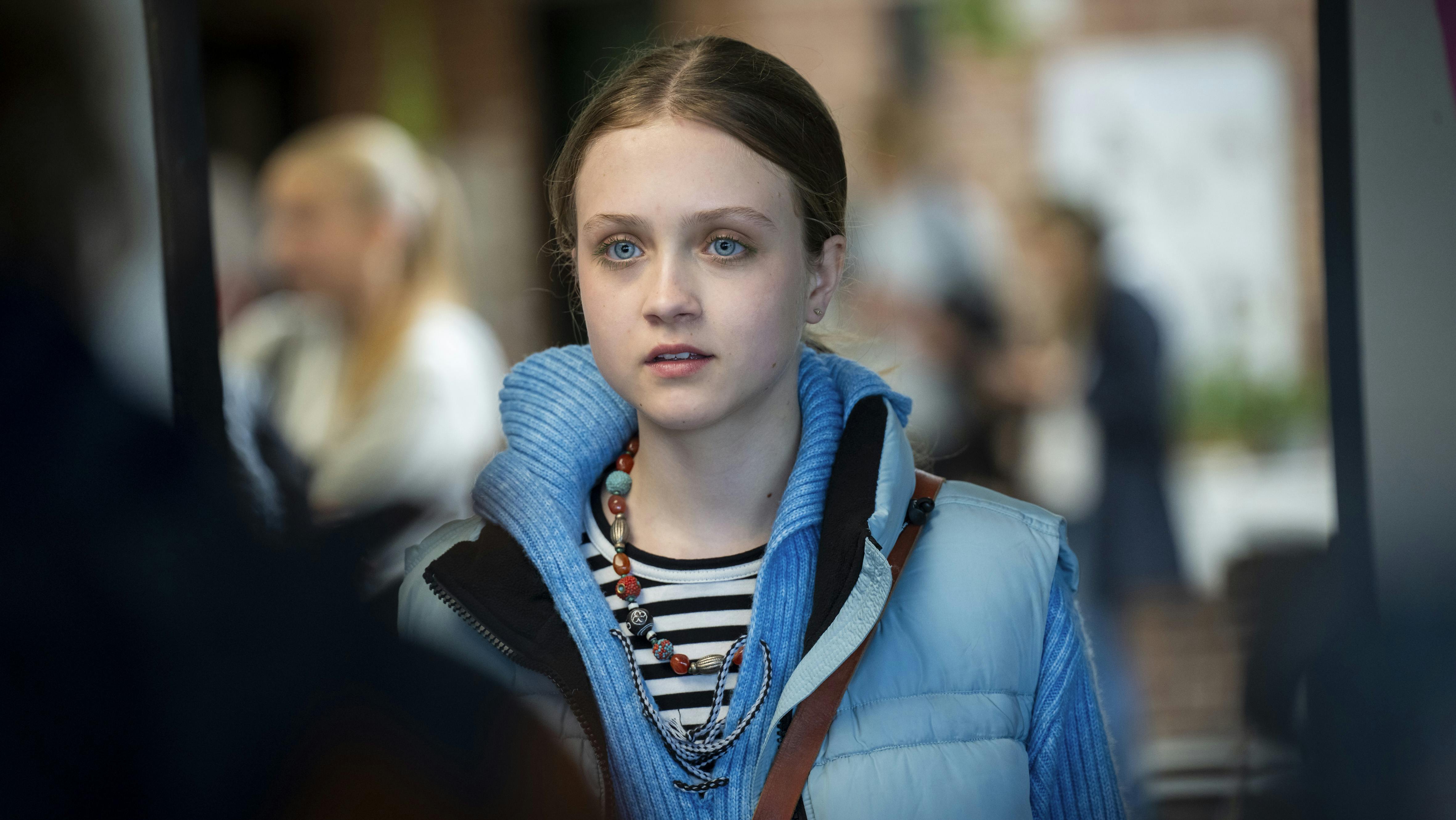 Ida Skelbæk-Knudsen gør det forrygende som Celine.