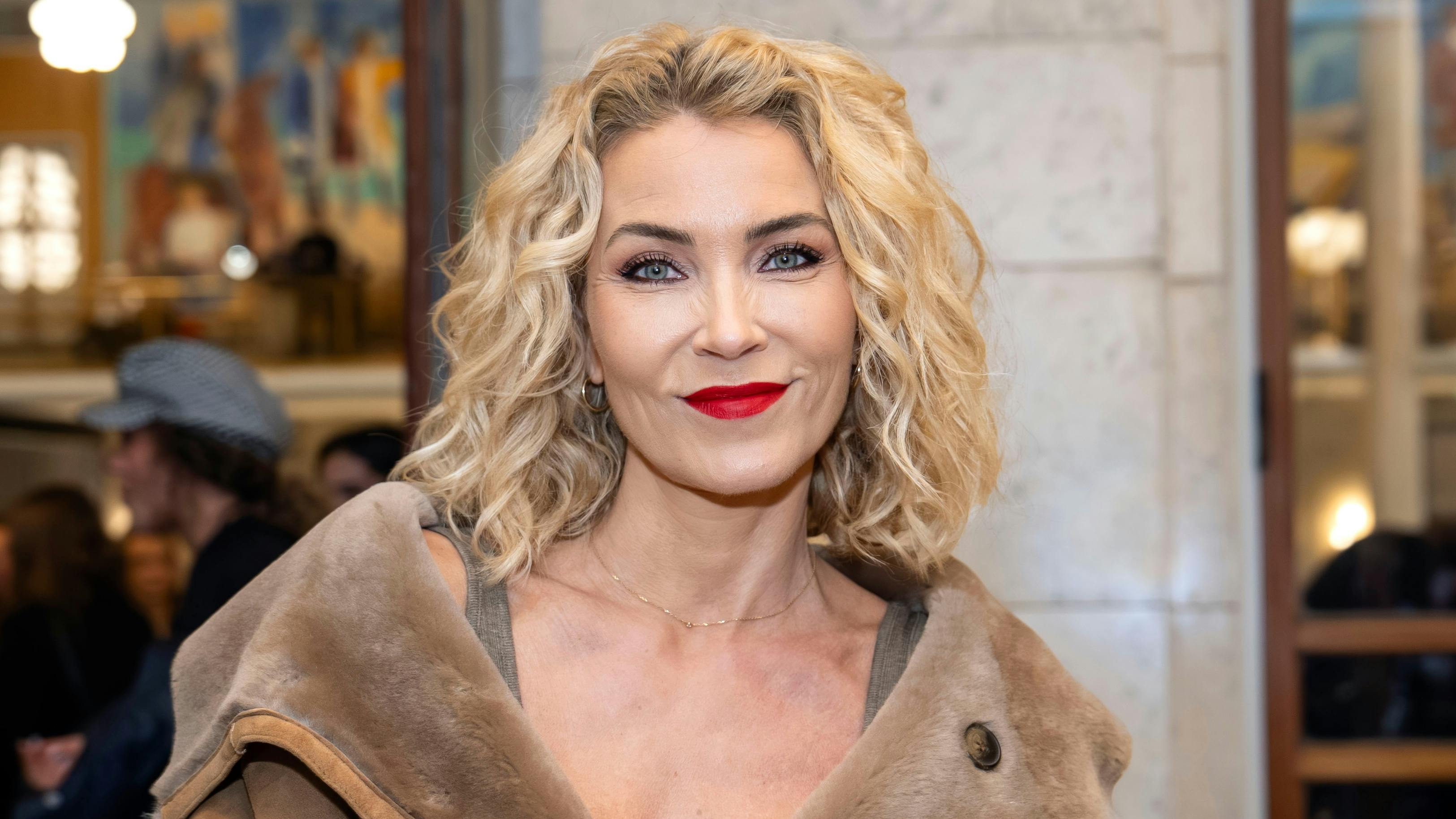 Eva Harlou til Søren Le Schmidts modeshow.