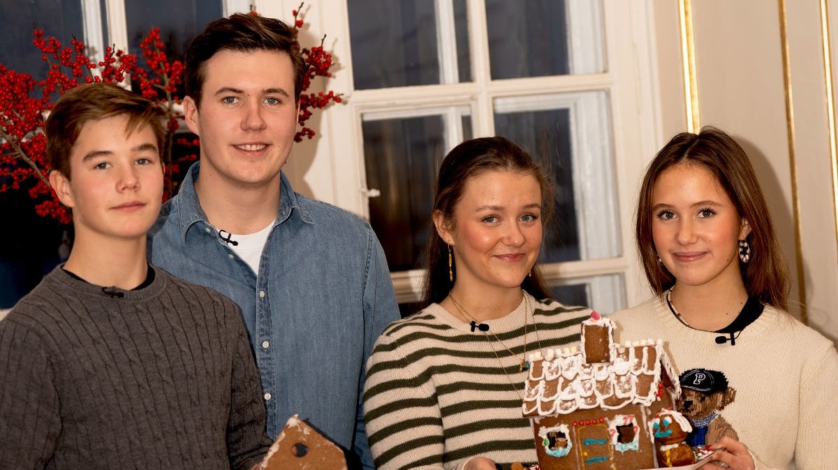 De fire kongelige søskende julehyggede på nye billeder og en ny video fra kongehuset. 