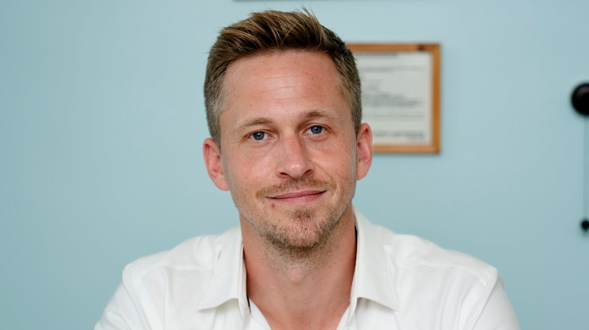 Rollerne hænger ikke på træerne for Jakob Åkerlind.