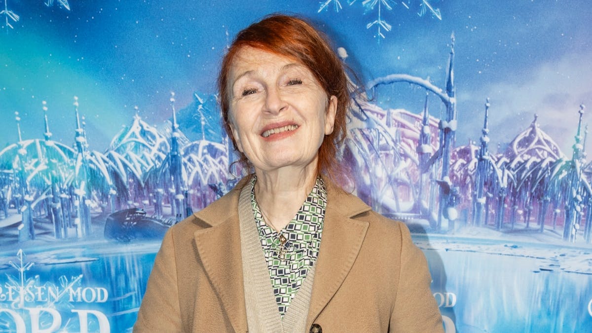 Bodil Jørgensen jubler over, at hun har solgt sit rækkehus i Lyngby.