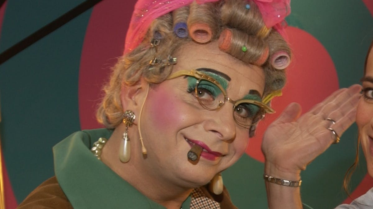 Michel Castenholt som Vera.