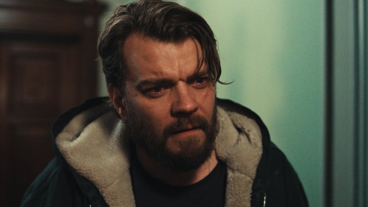 Pilou Asbæk i "Den gode stemning".