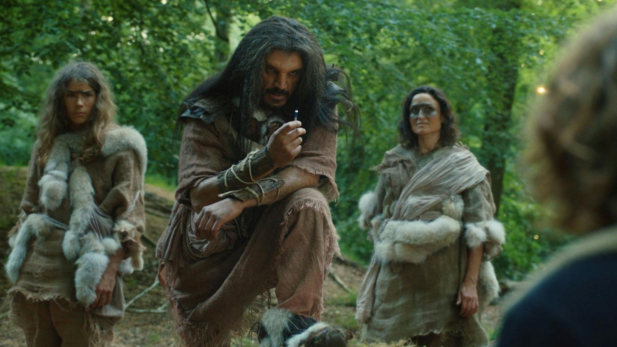 Afshin Firouzi gennemgik en stor forvandling som Talas far, ulven Mato, i "Valdes Jul - Vintermiraklet".