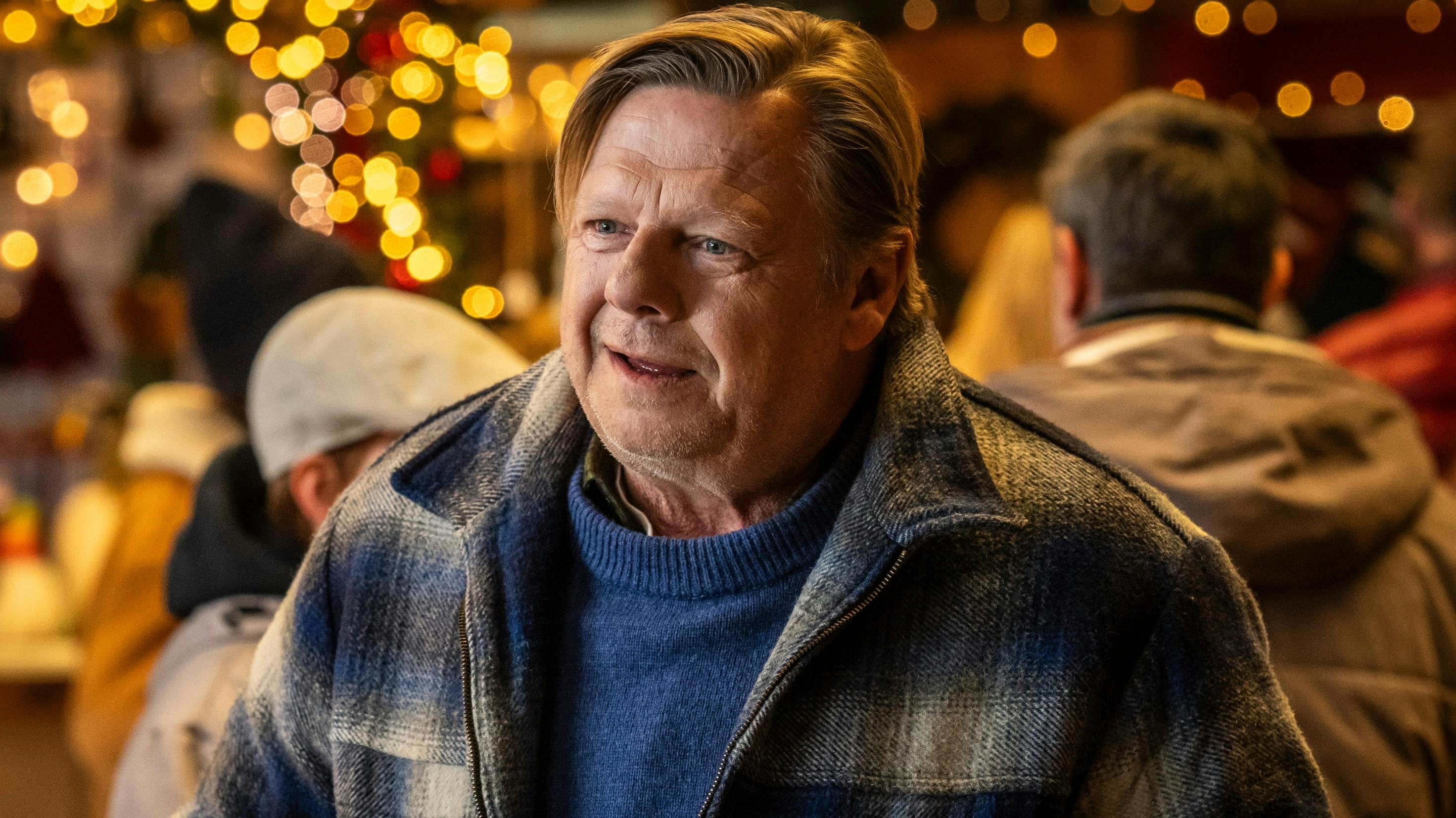 Ulver Skuli Abildgaard spiller Valdes morfar Jens i ”Valdes Jul - Vintermiraklet”.  