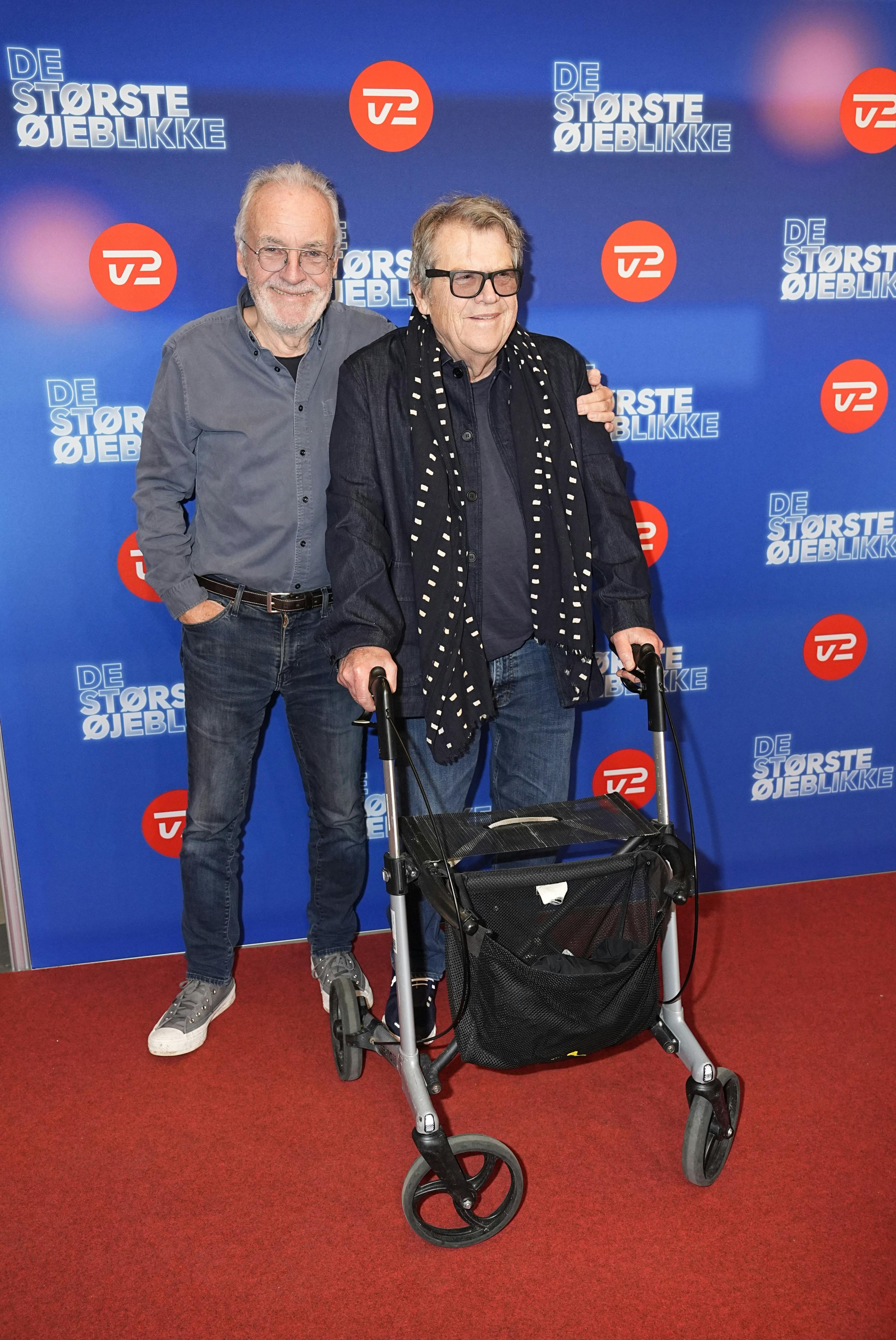 Noller Olsen med rollator til "De største øjeblikke" sammen med storebror Jørgen.