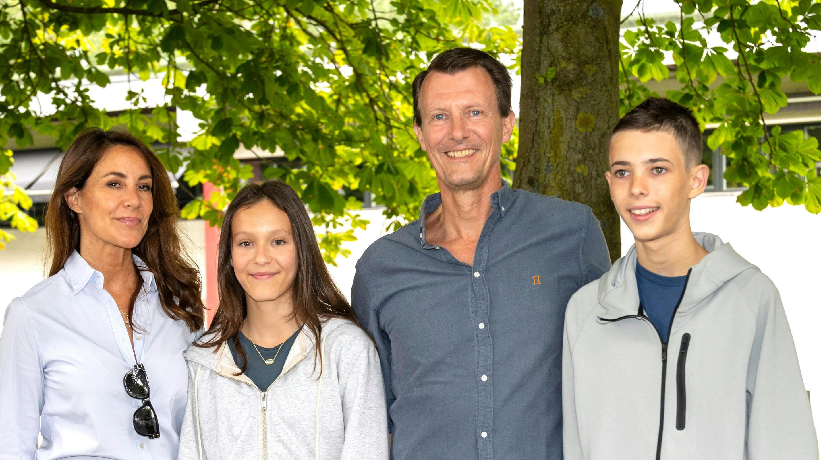 Prinsesse Marie, komtesse Athena, prins Joachim og grev Henrik.