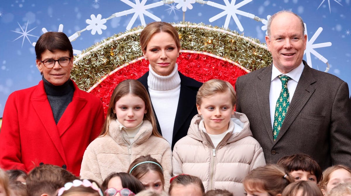 Prinsesse Stéphanie, prinsesse Gabriella, fyrstinde Charlene, kronprins Jacques og fyrst Albert