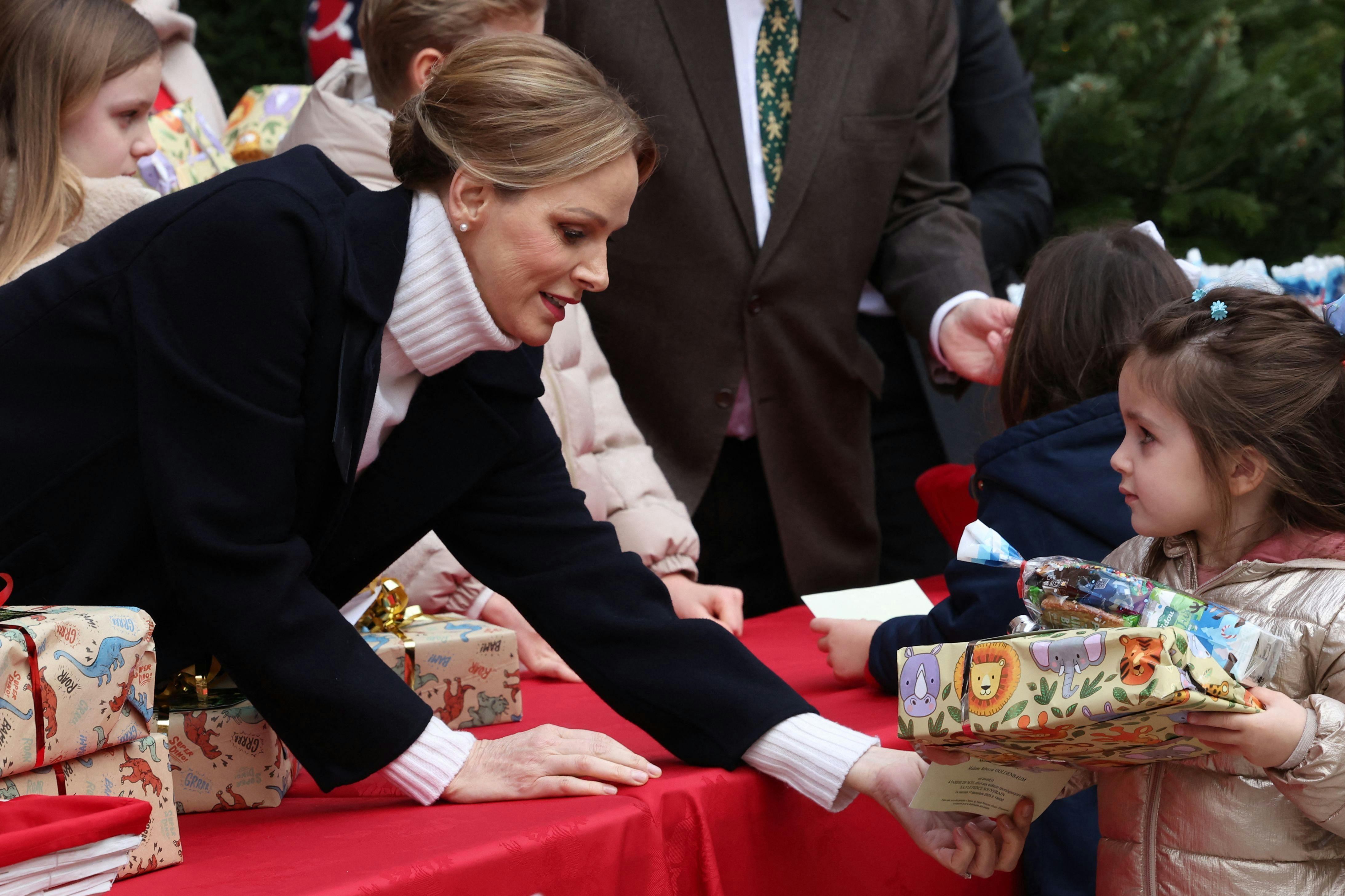 Fyrstinde Charlene til juletræsfest i Monaco 17. december 2025.