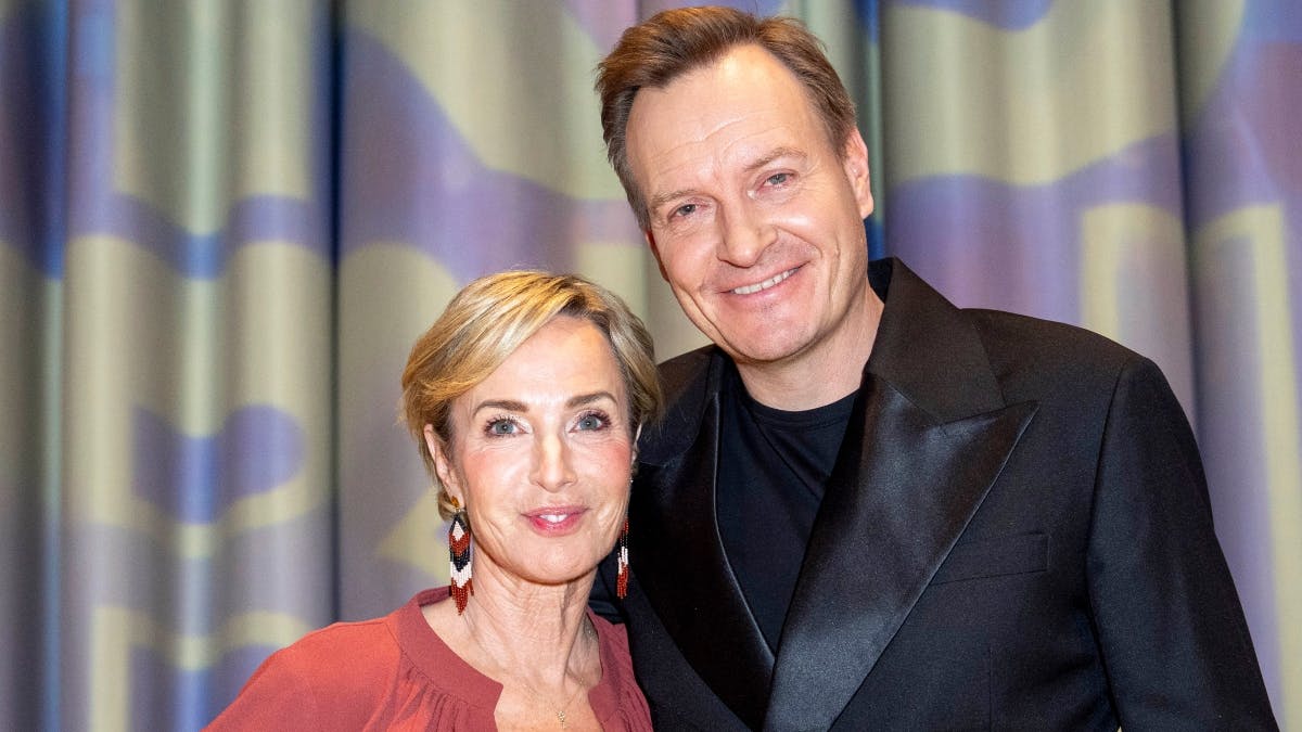 Natasja Crone hjalp Rasmus Tantholdt på rette vej, da han debuterede som vært. 