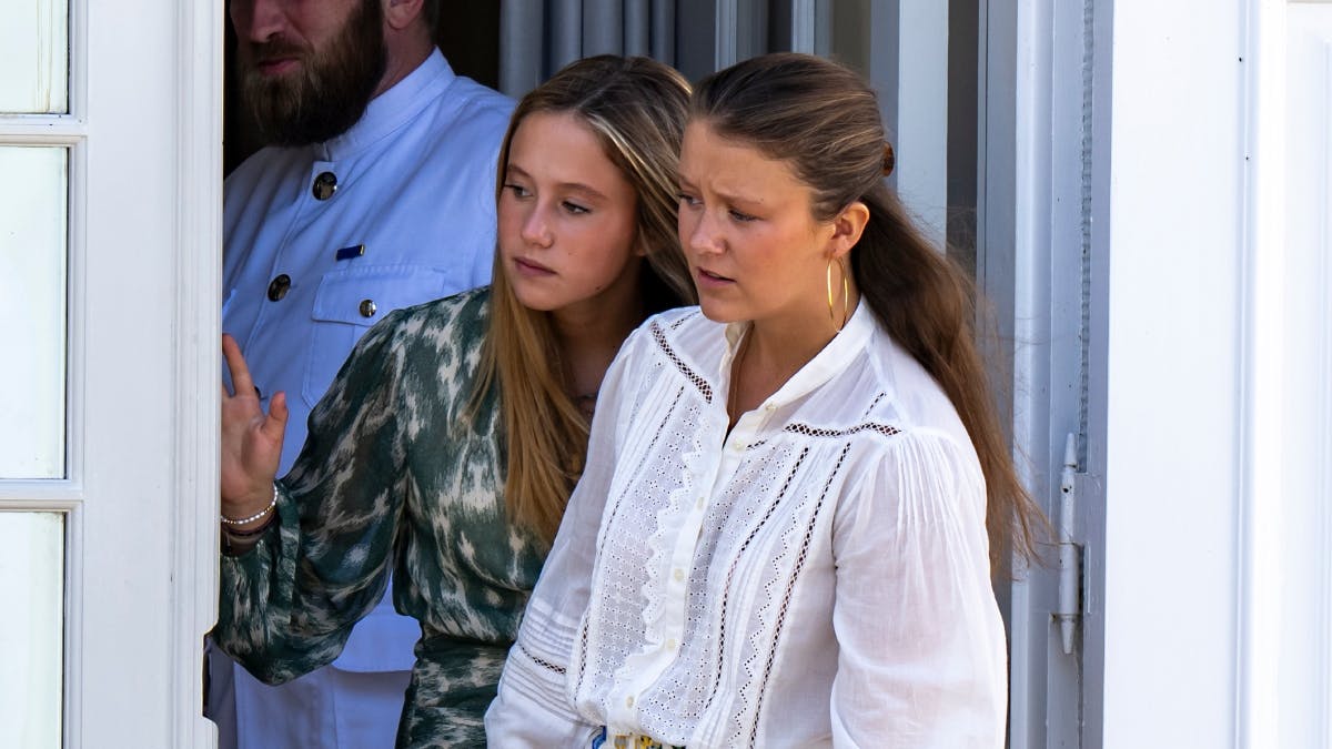 Prinsesse Josephine og prinsesse Isabella på Graasten Slot i august 2025.&nbsp;