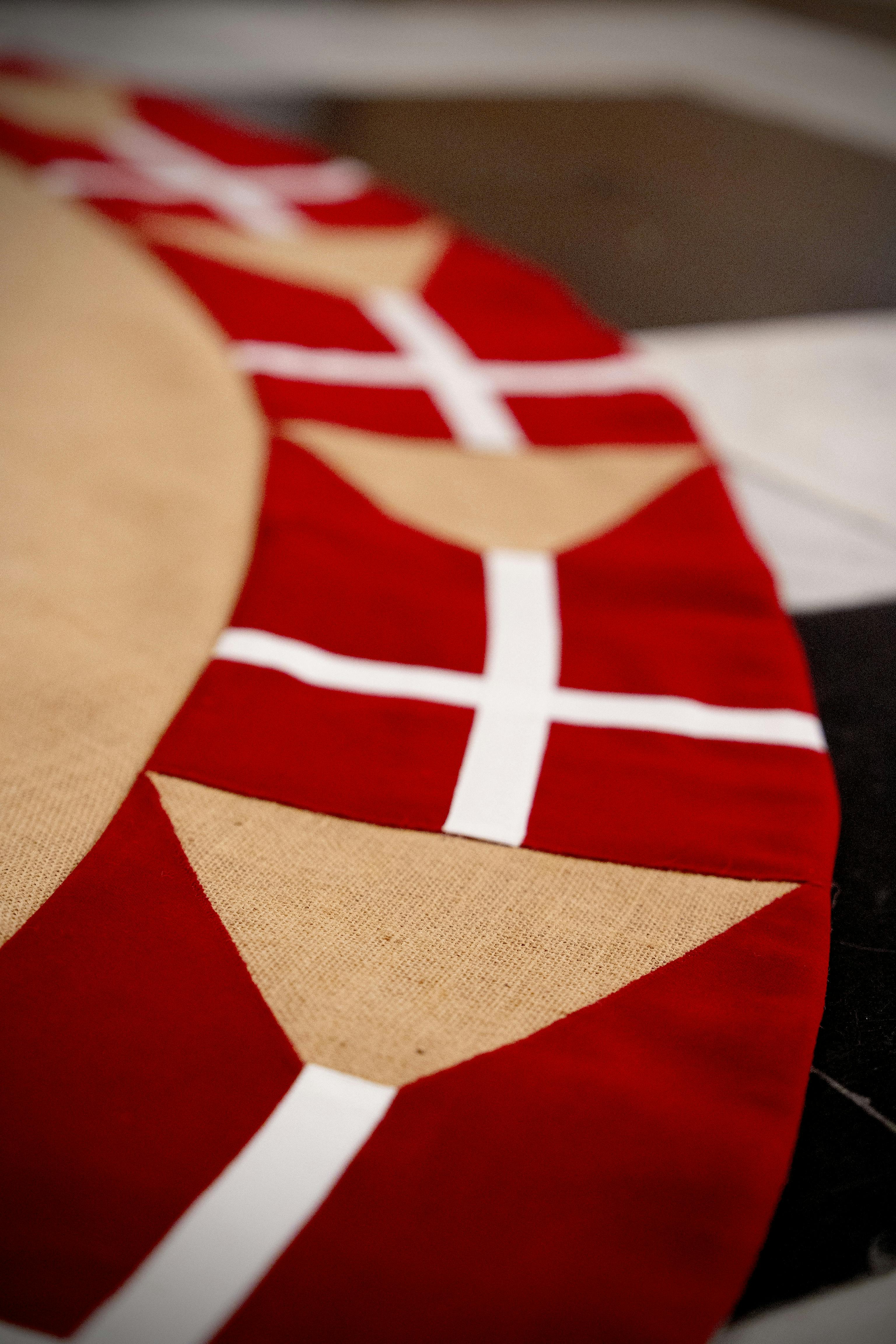 Kong Frederik og dronning Mary holder julearrangement for ansatte og nære samarbejdspartnere i Riddersalen på Christiansborg Slot. Onsdag den 17. december 2025. Prinsesse Isabella, kronprins Christian og prins Vincent var også til stede.