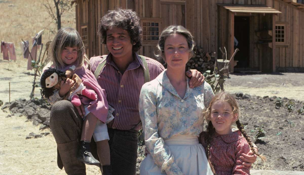  Lindsay Greenbush, Michael Landon, Melissa Sue Anderson, Karen Grassle og Melissa Gilbert i 1974 i "Det lille hus på prærien".