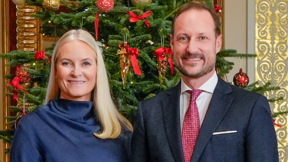 Over 80 år gammelt julepynt pryder kronprinsesse Mette-Marit og kronprins Haakons juletræ
