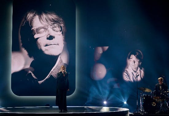 Trine Dyrholm sendte smuk hilsen fra scenen i Koncerthuset