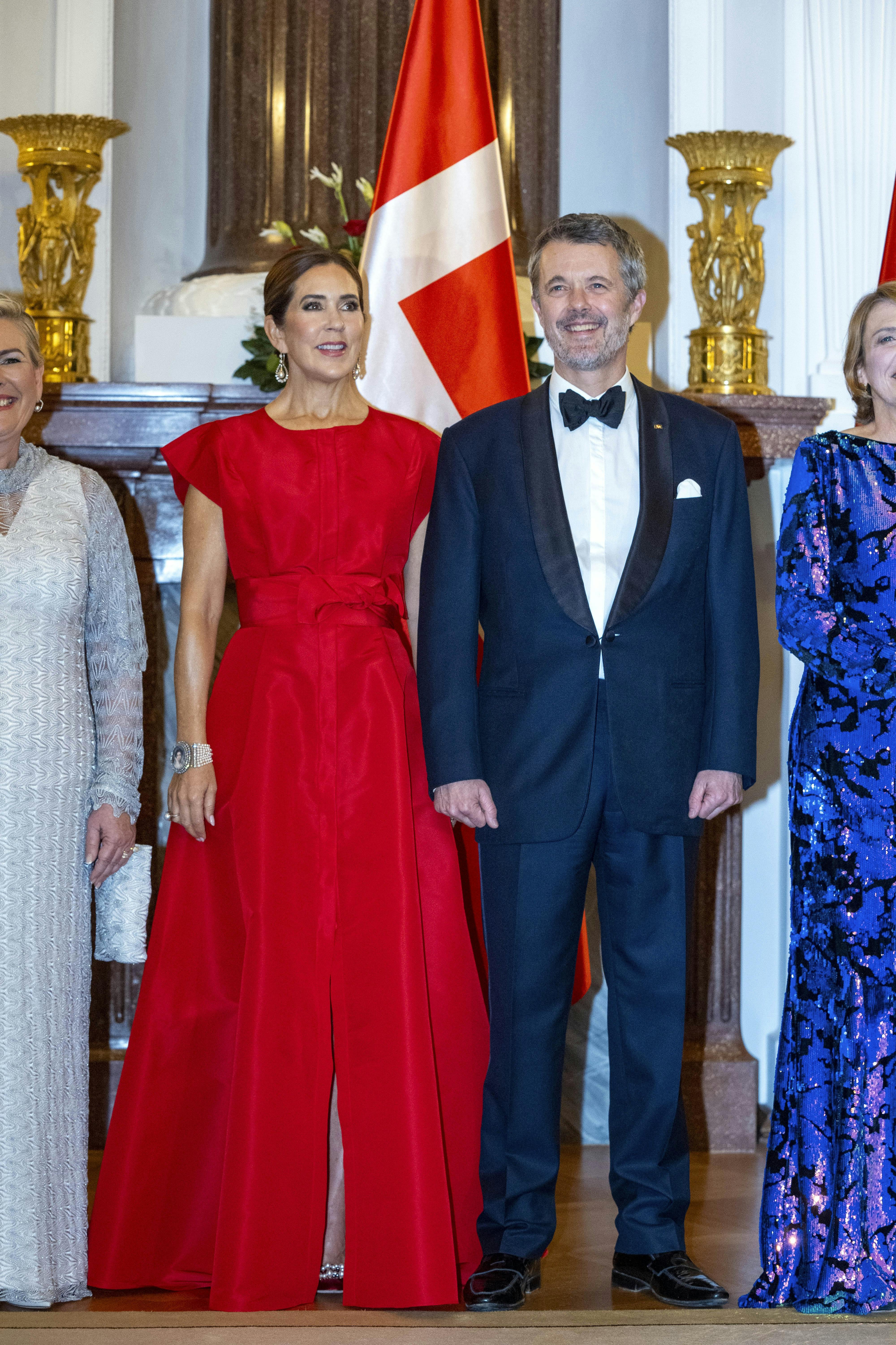 Dronning Mary og kong Frederik til gallamiddag på Schloss Bellevue ved Berlin i 2024. 