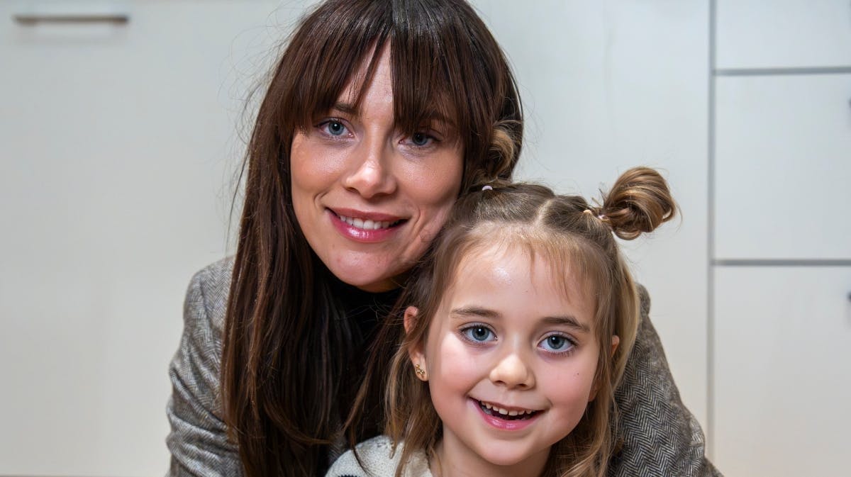 Lisbeth Fabricius og datteren Ayasofia.