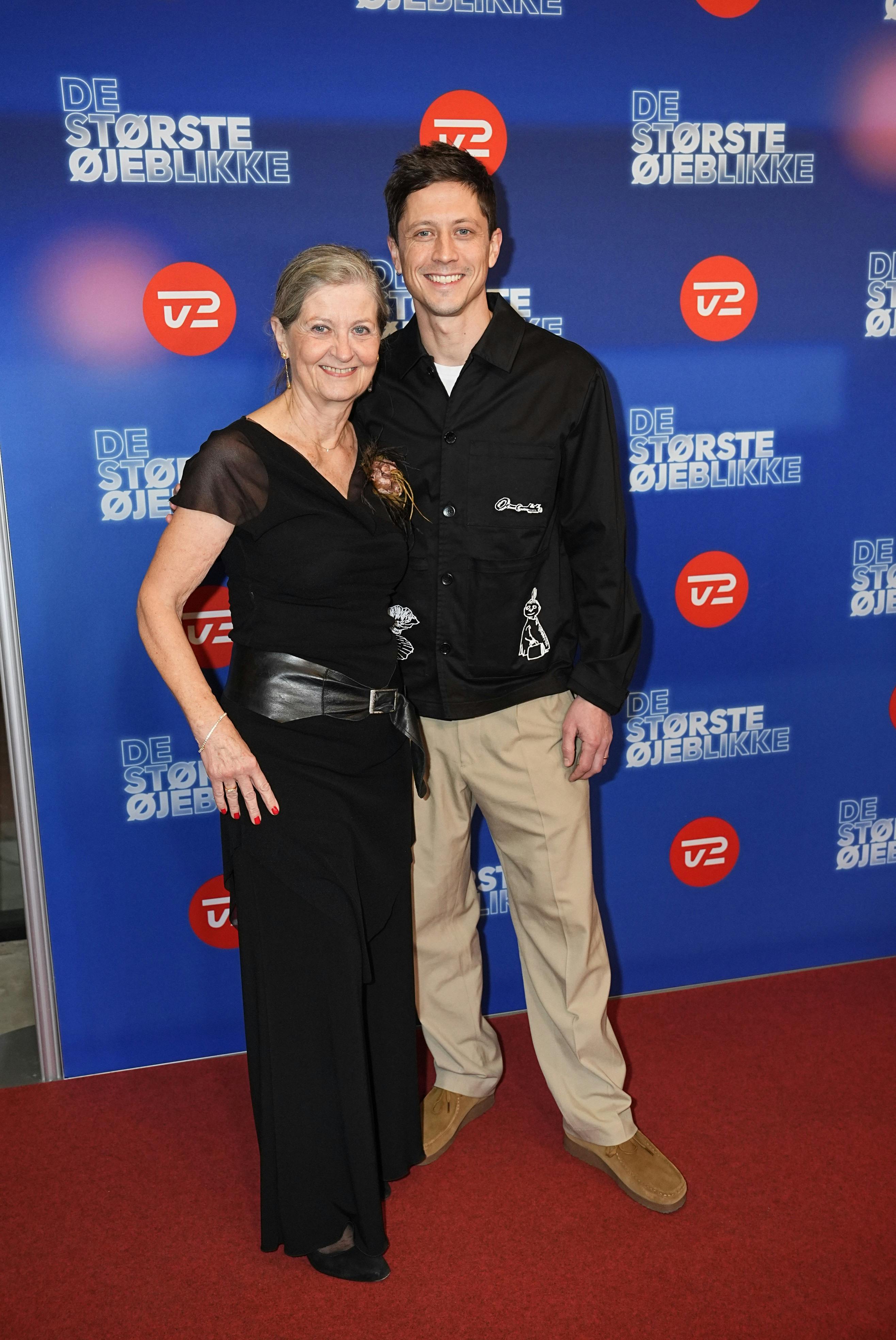 TV 2-værten Rasmus Staghøj havde sin mor med til showet "De største øjeblikke".
