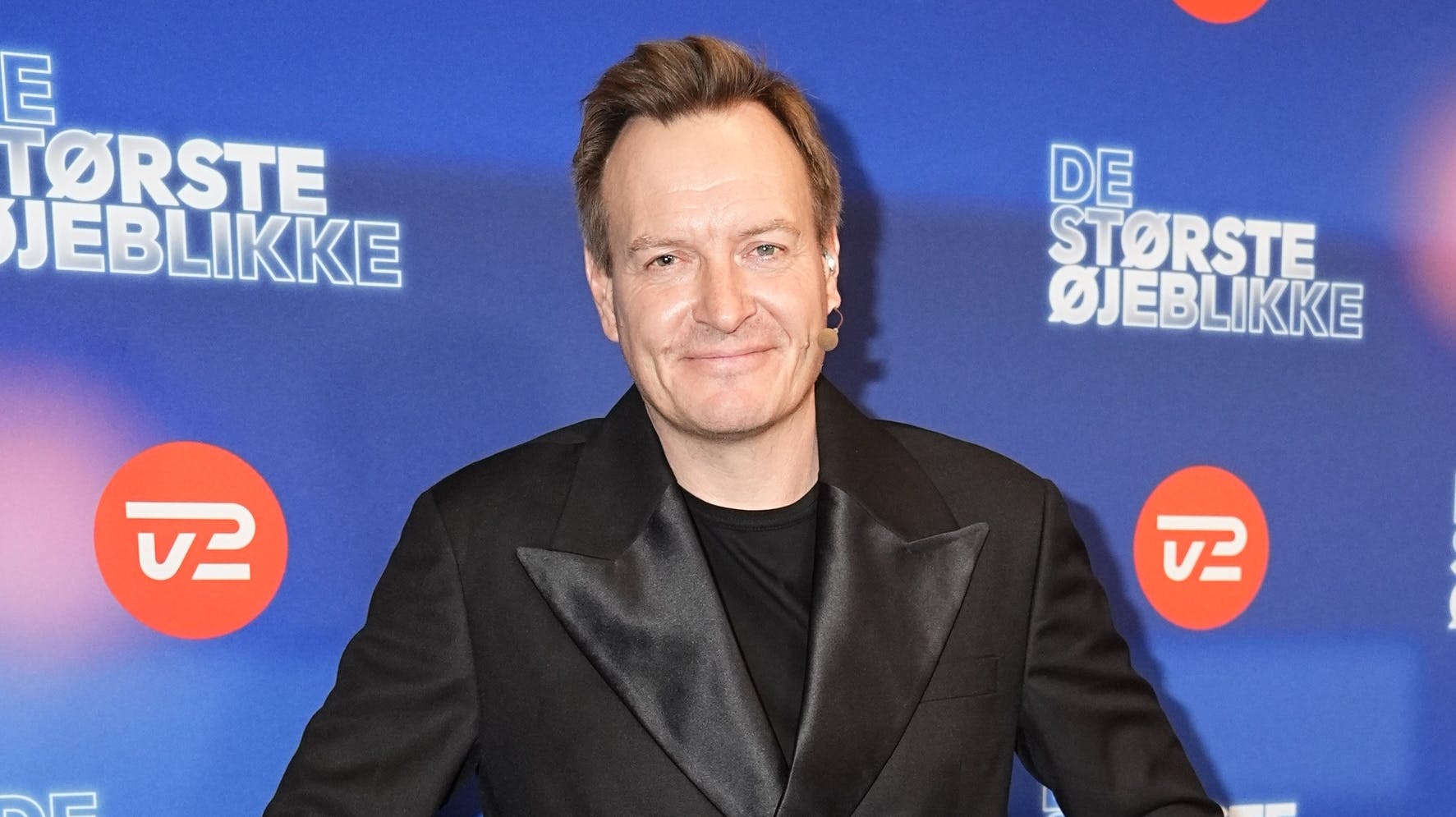 Rasmus Tantholdt fik sin værtsdebut på TV 2-showet "De største øjeblikke".