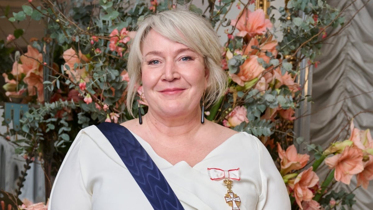 Christina Egelund strålede i en snehvid kjole.