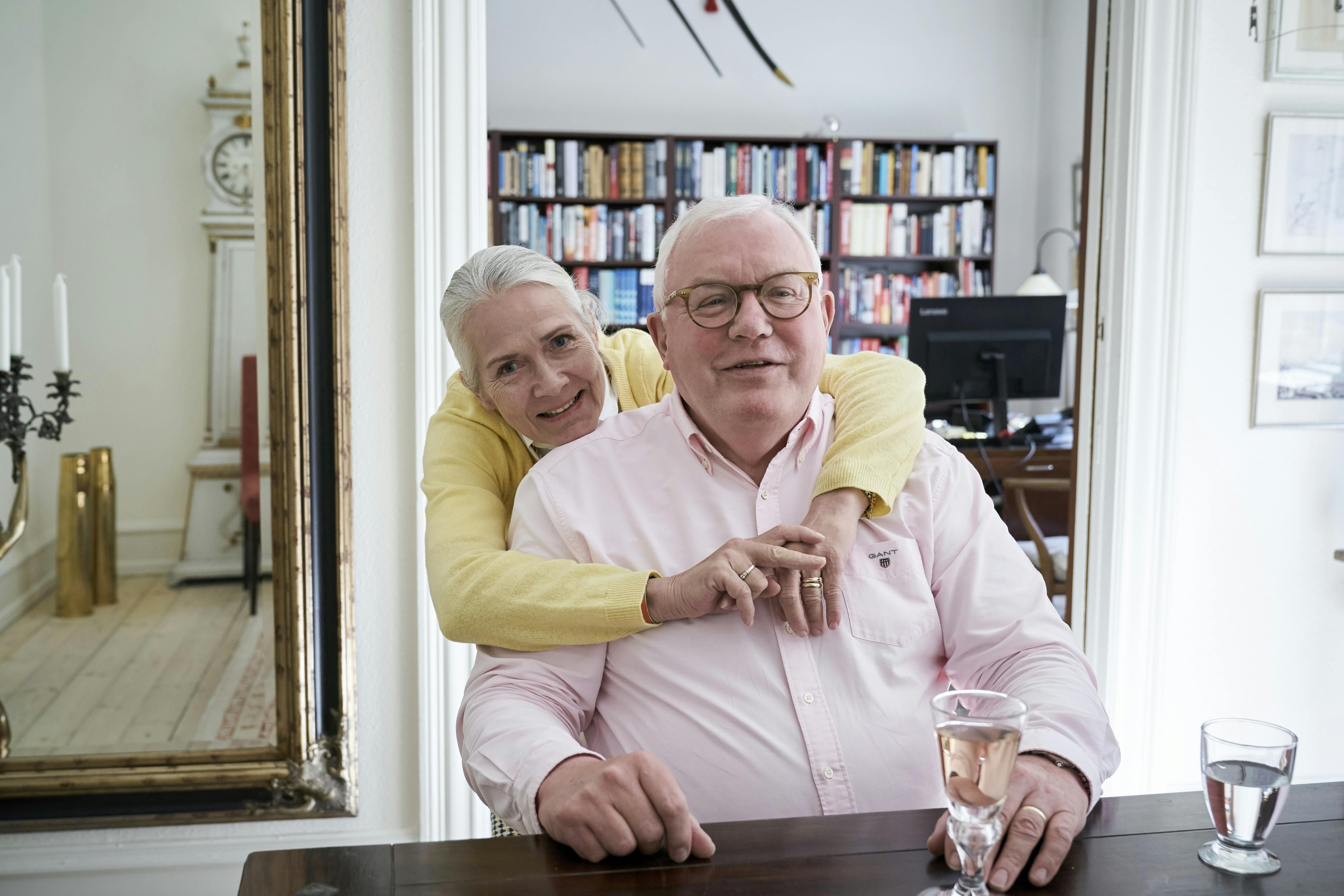 Hjemme hos Hans Engell og hustruen Pernille i 2020.