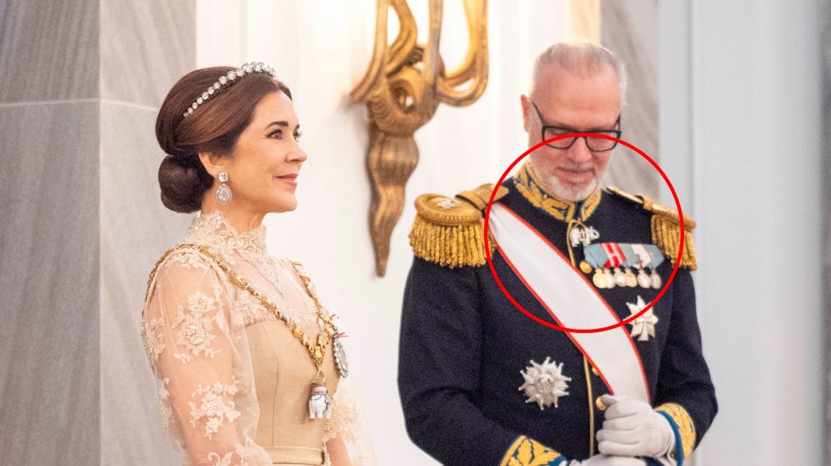 Dronning Mary og hofmarskal Christian Schønau under nytårstaffel på Amalienborg den 1. januar.