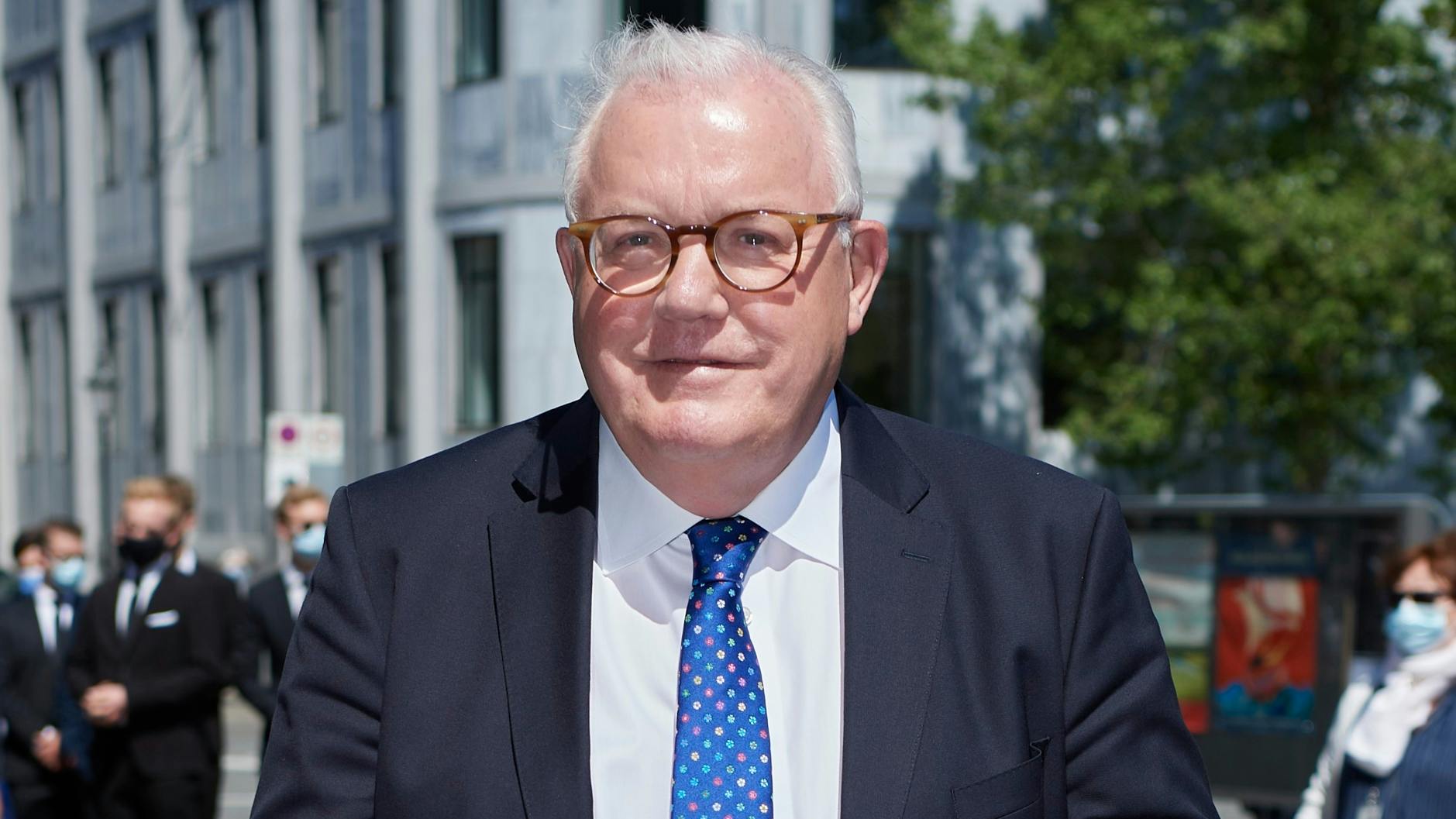 TV 2's politiske kommentator Hans Engell. 