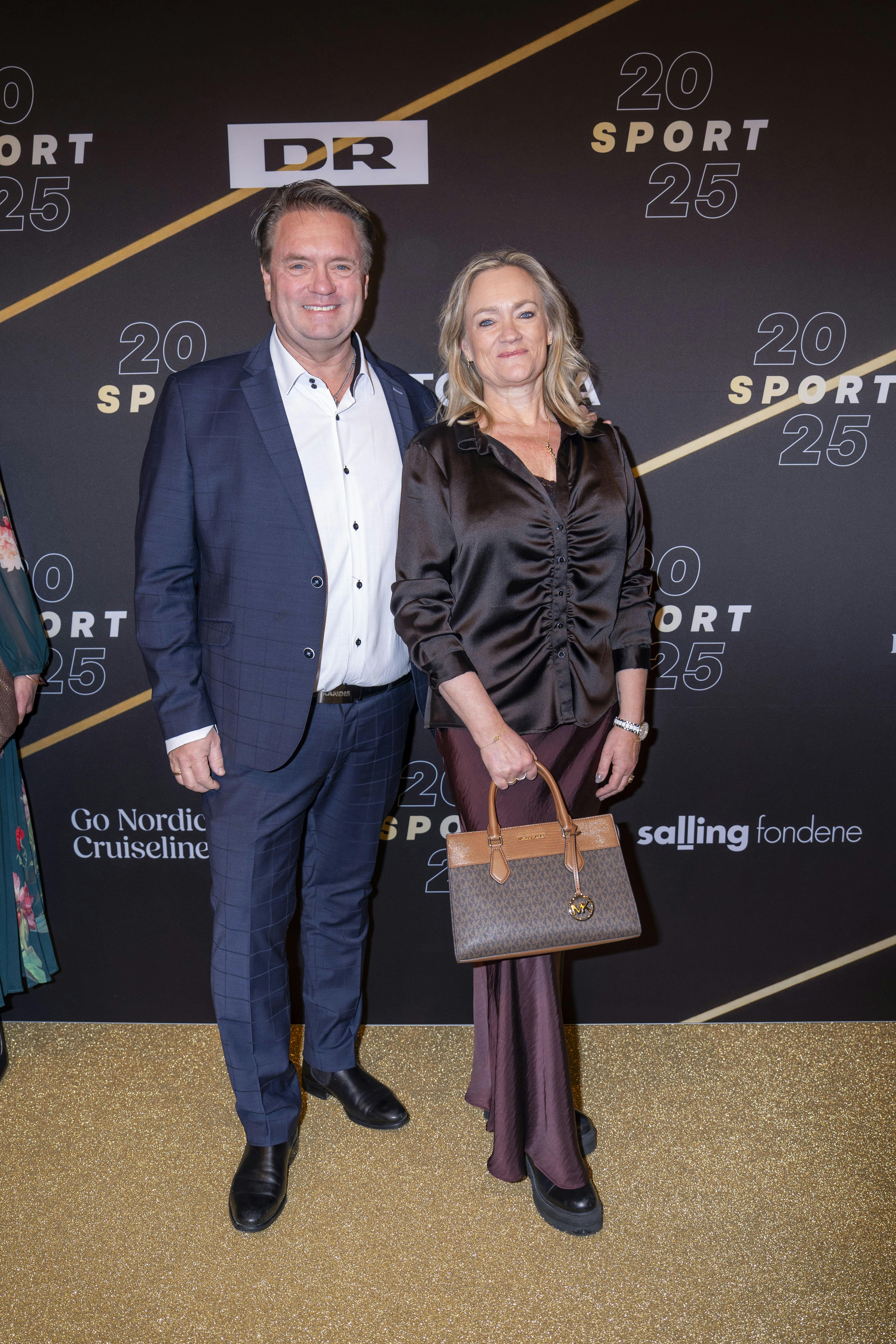 Johnny Hansen viste sit flotte vægttab frem til "Sport 2025" i januar, hvor han fulgtes med hustruen Gitte. 