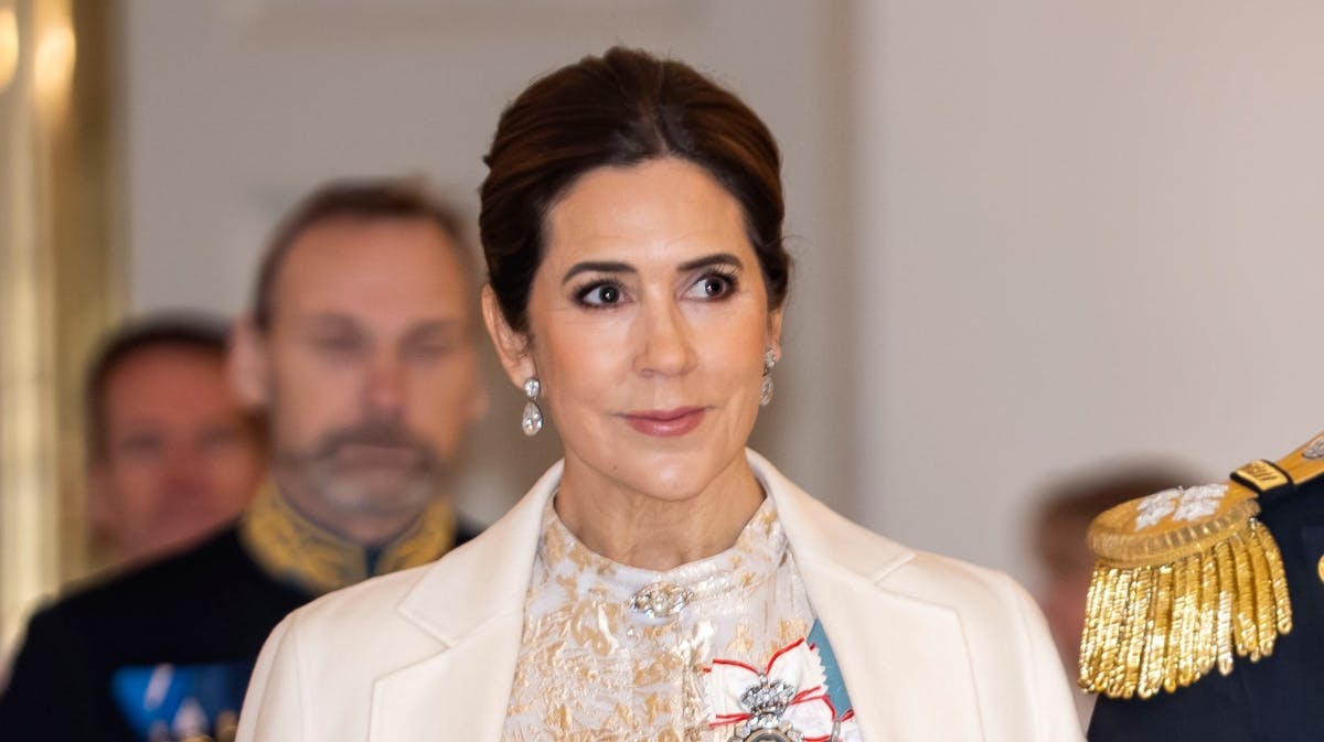 Dronning Mary ankommer til nytårskur tirsdag den 6. januar. 