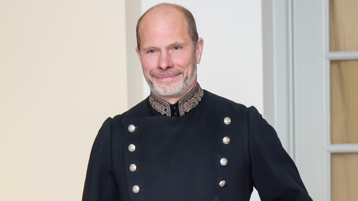 Axel Castenschiold bar kurens flotteste uniform