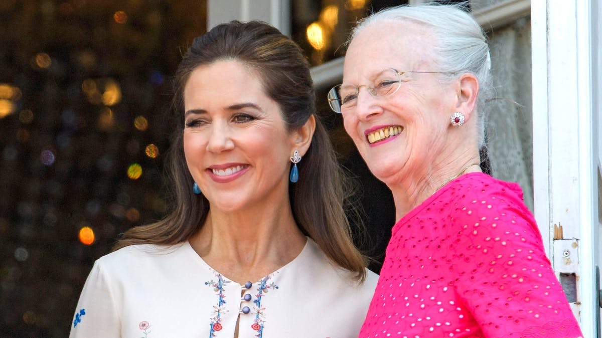 Dronning Mary og dronning Margrethe skal i teatret