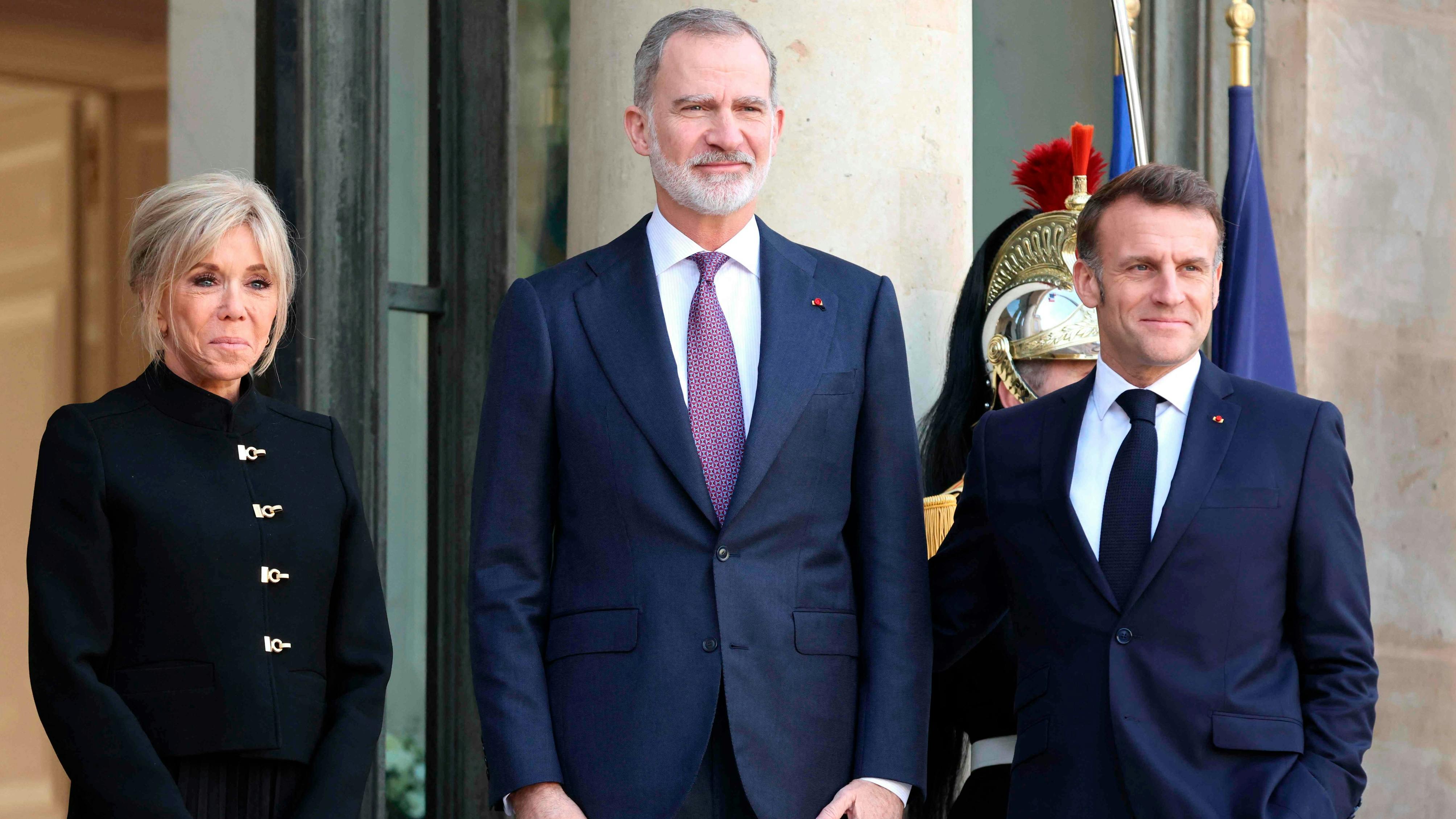 Tirsdag spiste kong Felipe frokost med det franske præsidentpar på Élysée-palæet.