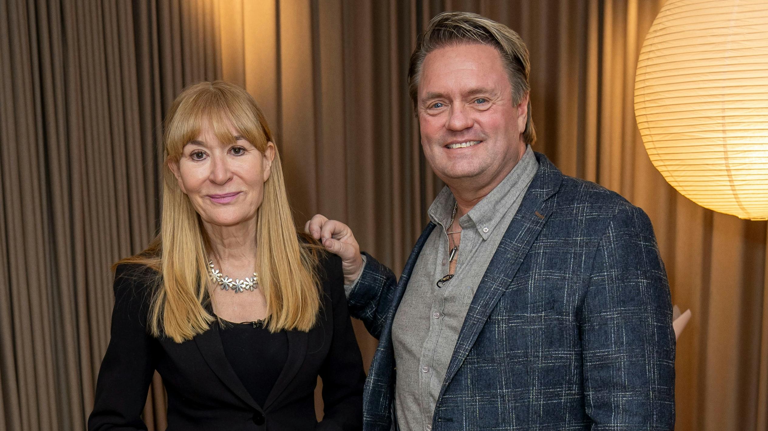 Overlæge Bente Klarlund og Johnny Hansen medvirker begge i TV 2 Fri-programmet "Kandiskuren".