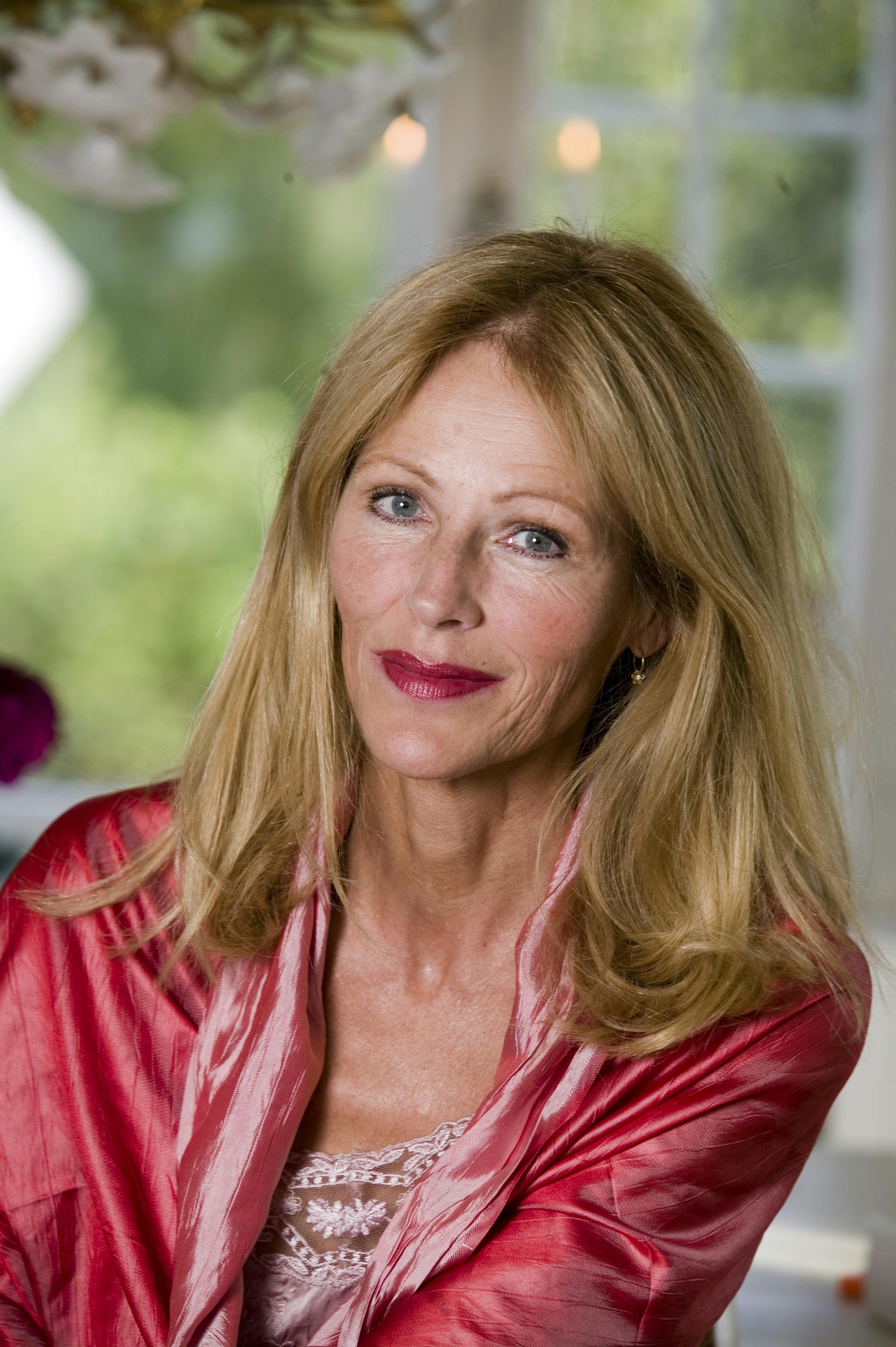 Suzanne Bjerrehuus .