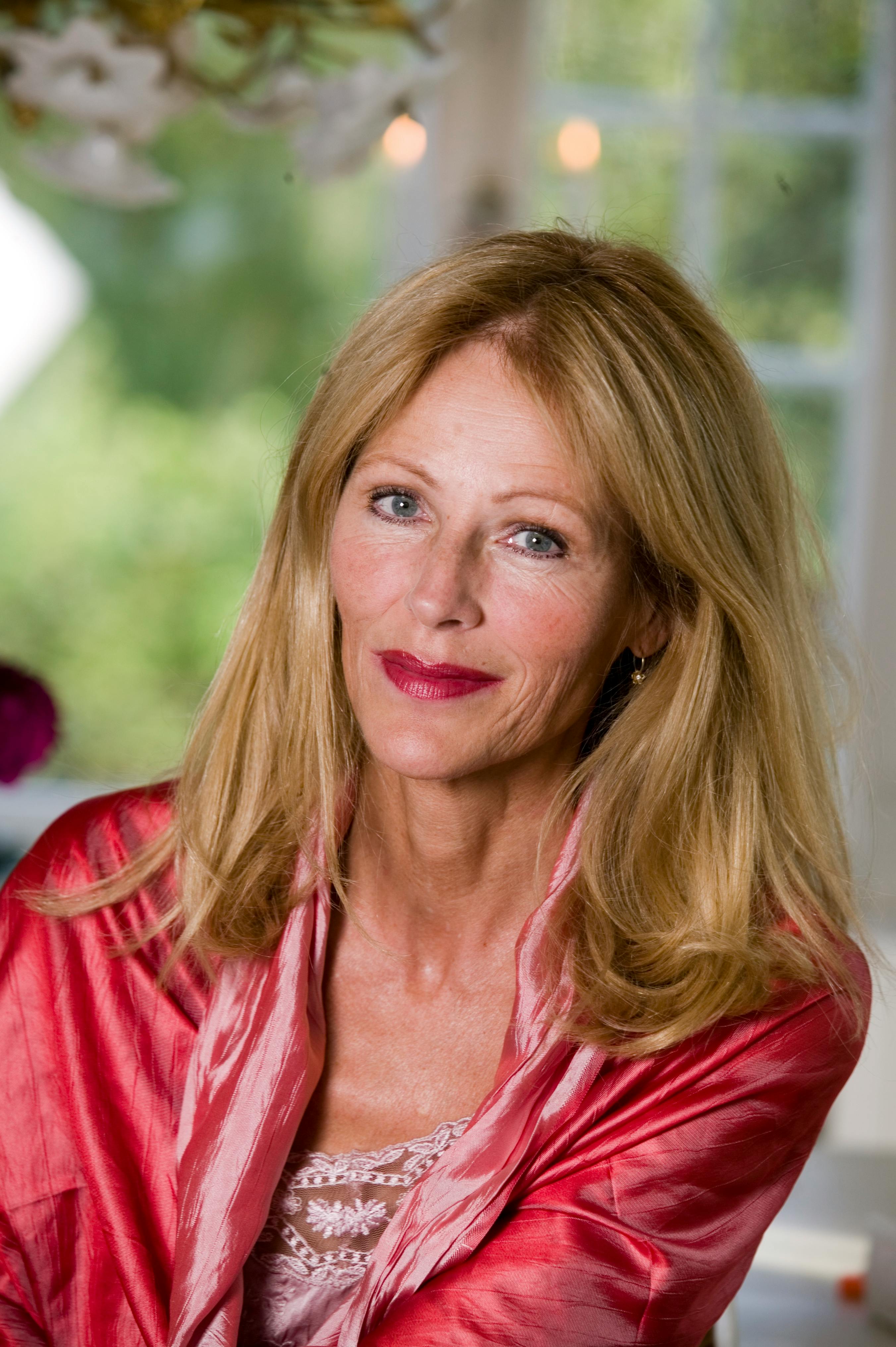 Suzanne Bjerrehuus .